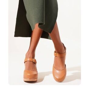 Charlotte Stone Maud leather camel clog heels